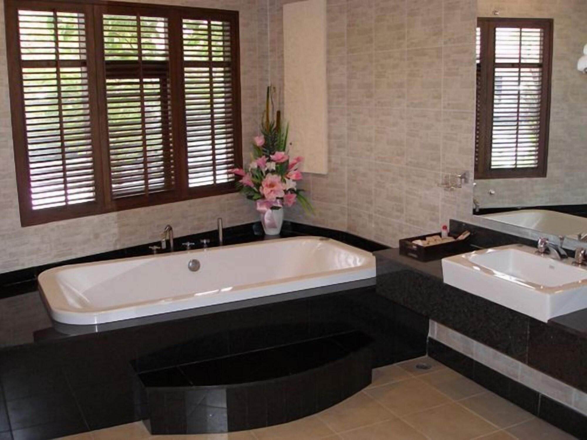 Siam Society Hotel And Resort Bangkok Buitenkant foto